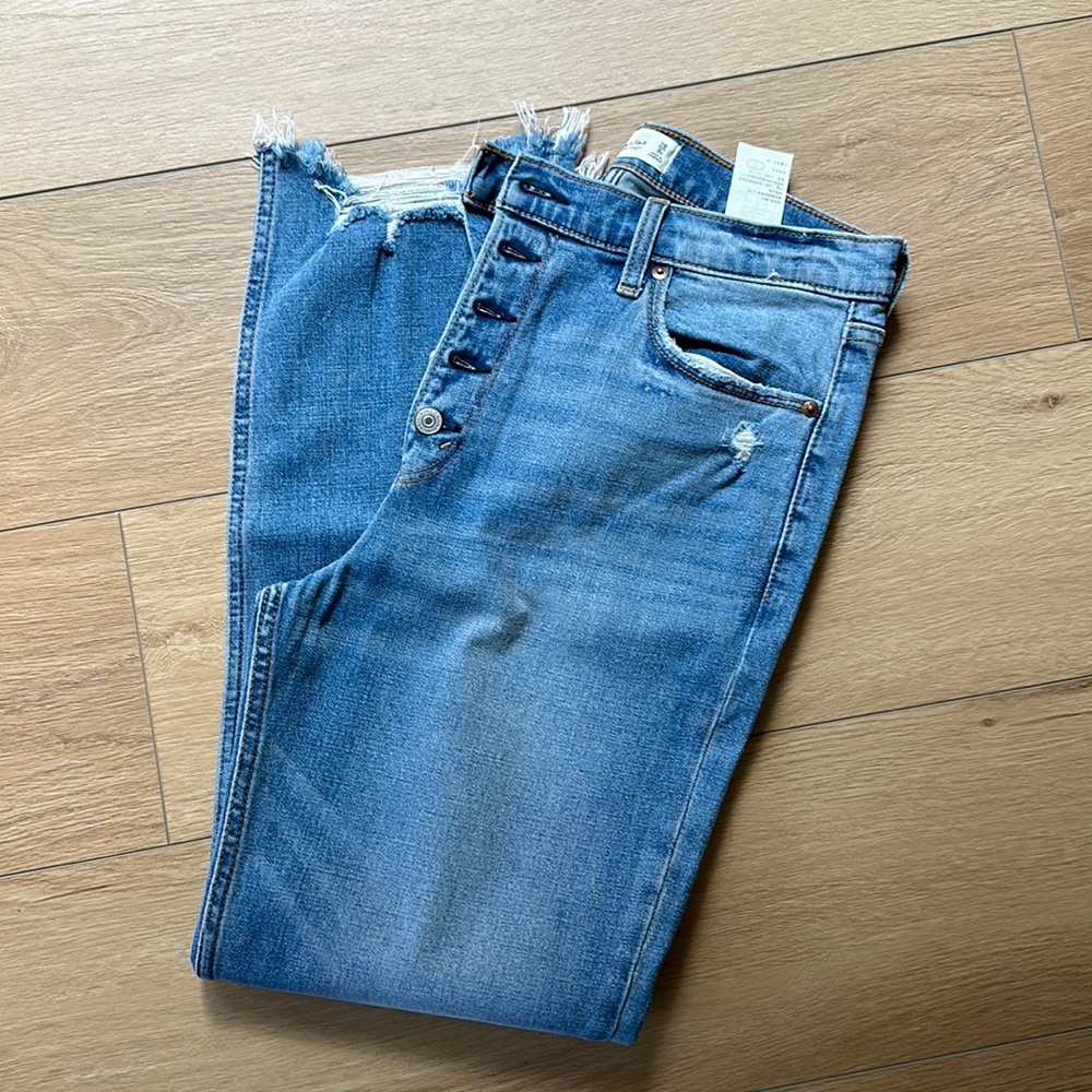 Abercrombie and fitch ultra high rise jeans 28